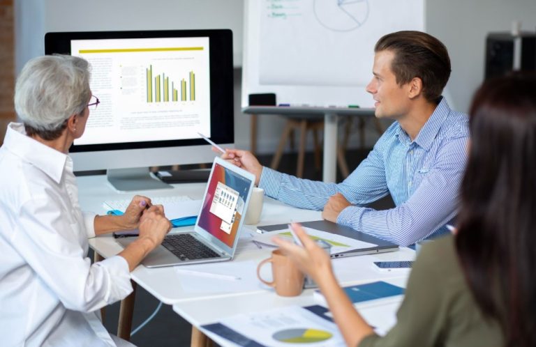 Reportería operativa: cómo convertir métricas en mejoras tangibles de servicio